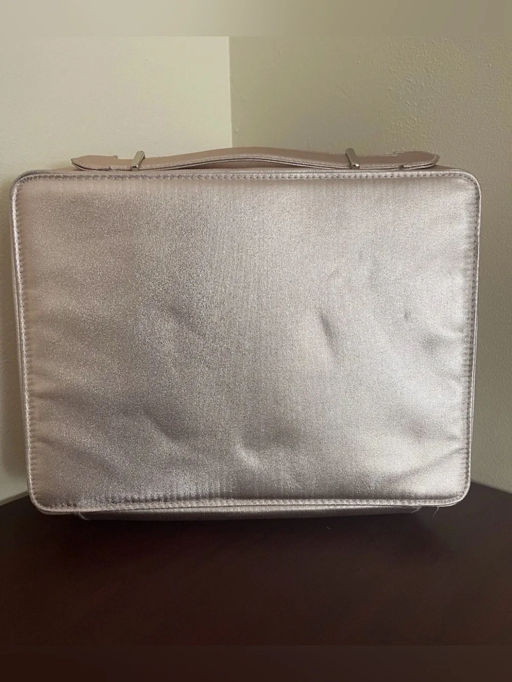Lancôme Rose Gold Vanity Cosmetics Case Limited Edition &Black Toiletry bag 2pcs